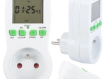Digital plug-in timer with LCD display
