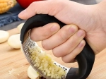 Ergonomski stiskalnik za česen iz nerjavnega jekla