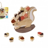 Bino ravnotežna igra veverica iz lesa