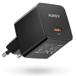 Črni mini polnilnik Aukey z USB-C 20 W Power Delivery